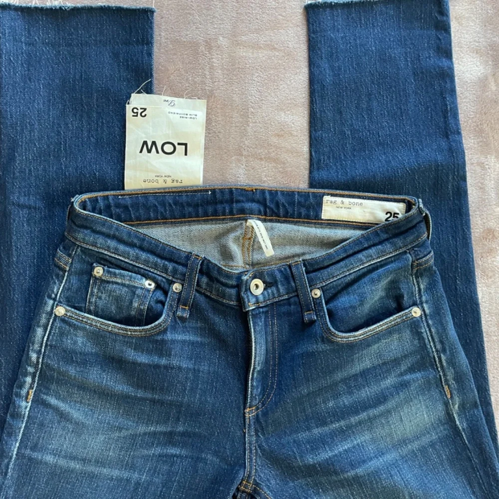 NEW! Rag & Bone Low rise slim boyfriend jeans - Picture 5 of 9